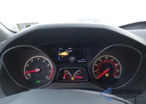 2013 Ford Focus St z USA, uszkodzony, nr VIN 1FADP3L95DL141844